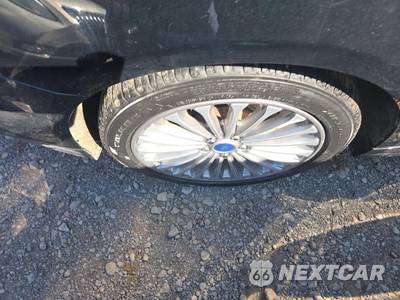 2016 Ford Fusion Titanium - zdjęcie 10 z 21 - miniatura