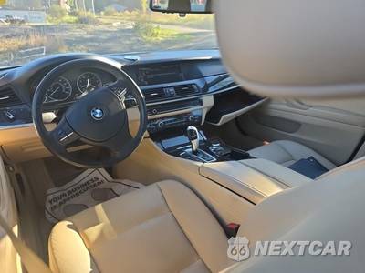 2013 BMW 5 Series Sedan 535i xDrive - zdjęcie 14 z 21 - miniatura