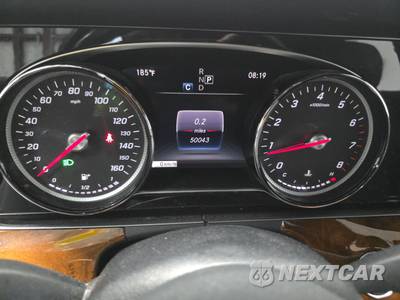 2019 Mercedes-Benz E 300 4MATIC Sedan - zdjęcie 12 z 23 - miniatura