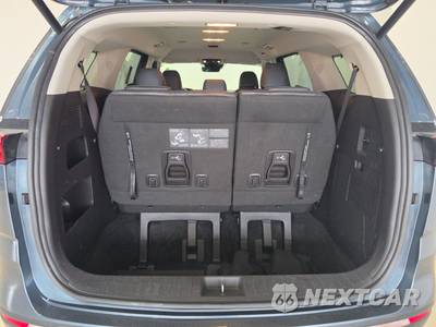 2023 Kia Carnival MPV EX 121.7" WB - zdjęcie 17 z 24 - miniatura