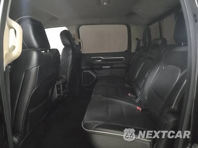 2019 Ram 1500 Laramie Crew Cab Short Bed - zdjęcie 13 z 46 - miniatura