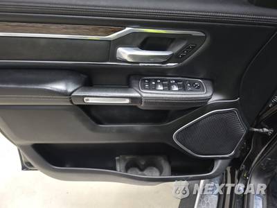 2019 Ram 1500 Laramie Crew Cab Short Bed - zdjęcie 9 z 46 - miniatura