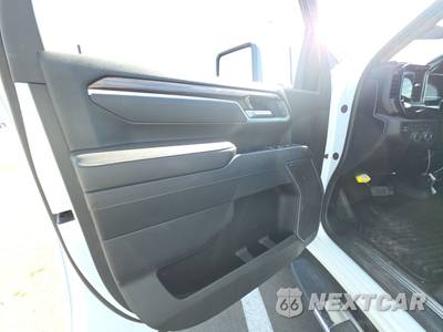 2025 Chevrolet Silverado 2500HD LT Crew Cab Long Bed 1LT - zdjęcie 9 z 32 - miniatura