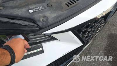 2022 Toyota Avalon Hybrid XSE Nightshade - zdjęcie 20 z 24 - miniatura
