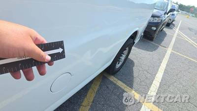 2017 Chevrolet Express 3500 Passenger Van LS 1LS 155.0" WB - zdjęcie 38 z 39 - miniatura