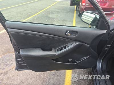 2009 Nissan Altima 2.5 SL Sedan - zdjęcie 9 z 34 - miniatura
