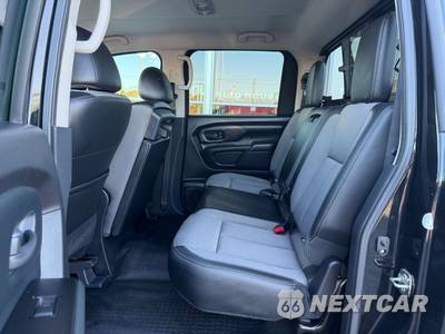 2017 Nissan TITAN S Crew Cab Short Bed - zdjęcie 12 z 25 - miniatura