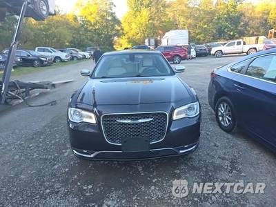 2017 Chrysler 300C Platinum - zdjęcie 2 z 21 - miniatura