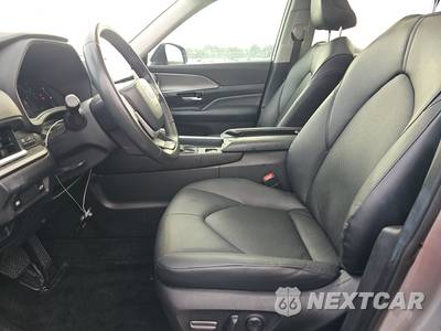 2025 Toyota Grand Highlander XLE - zdjęcie 7 z 28 - miniatura