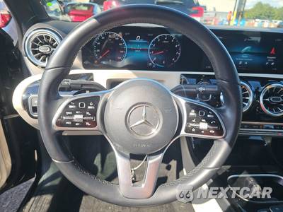2022 Mercedes-Benz A 220 4MATIC - zdjęcie 10 z 18 - miniatura