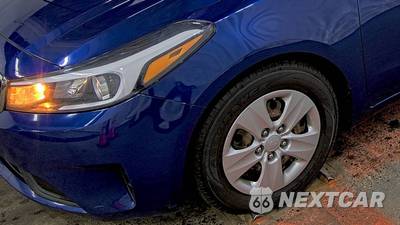 2018 Kia Forte LX Sedan - zdjęcie 7 z 25 - miniatura