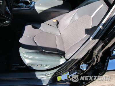 2024 Toyota Camry XSE - zdjęcie 8 z 36 - miniatura