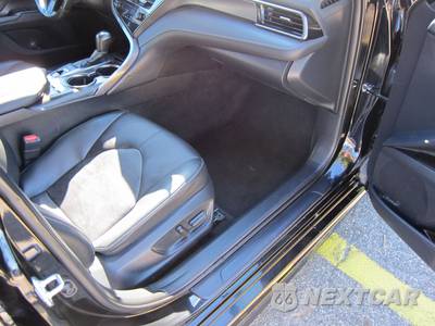 2024 Toyota Camry XSE - zdjęcie 13 z 36 - miniatura