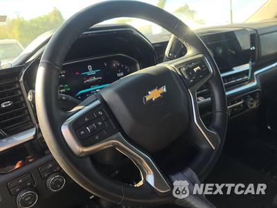 2026 Chevrolet Silverado 2500HD LT Crew Cab Short Bed 1LT - zdjęcie 10 z 35 - miniatura