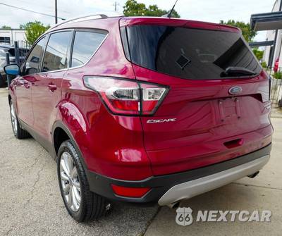 2017 Ford Escape Titanium - zdjęcie 5 z 42 - miniatura