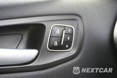 2017 Ford Escape Titanium - zdjęcie 38 z 42 - miniatura