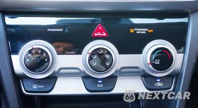 2019 Hyundai Elantra SEL Sedan - zdjęcie 27 z 41 - miniatura