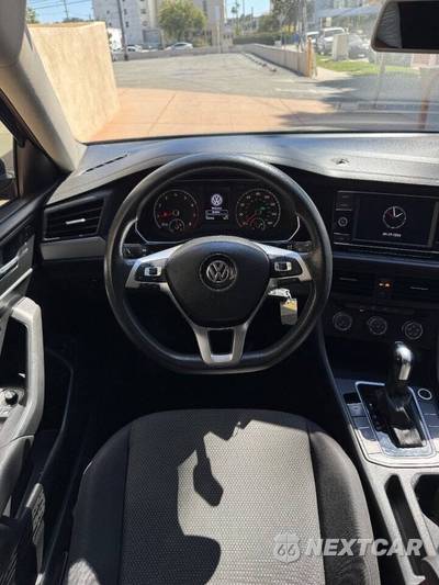 2019 Volkswagen Jetta R-Line - zdjęcie 19 z 23 - miniatura