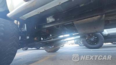 2004 Chevrolet Silverado 2500HD LT Crew Cab Long Bed 1SC - zdjęcie 22 z 51 - miniatura