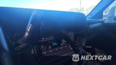 2004 Chevrolet Silverado 2500HD LT Crew Cab Long Bed 1SC - zdjęcie 38 z 51 - miniatura