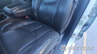 2004 Chevrolet Silverado 2500HD LT Crew Cab Long Bed 1SC - zdjęcie 37 z 51 - miniatura
