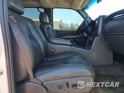 2004 Chevrolet Silverado 2500HD LT Crew Cab Long Bed 1SC - zdjęcie 8 z 51 - miniatura