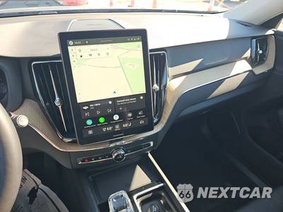 2026 Volvo XC60 B5 Plus - zdjęcie 17 z 32 - miniatura