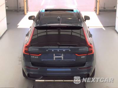 2026 Volvo XC60 B5 Plus - zdjęcie 6 z 32 - miniatura