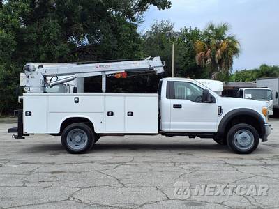 2017 Ford Super Duty F-550 Cab Chassis XL Regular Cab DRW - zdjęcie 2 z 28 - miniatura