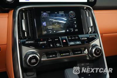 2026 Lexus LX 700h Ultra Luxury - zdjęcie 18 z 39 - miniatura