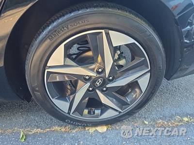 2023 Hyundai Elantra SEL - zdjęcie 11 z 26 - miniatura