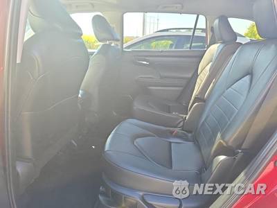 2026 Toyota Highlander Hybrid XLE - zdjęcie 16 z 23 - miniatura