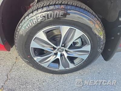 2026 Toyota Highlander Hybrid XLE - zdjęcie 11 z 23 - miniatura