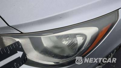 2013 Hyundai Accent GLS Sedan - zdjęcie 43 z 48 - miniatura