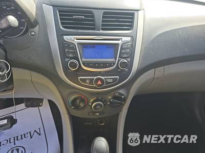 2013 Hyundai Accent GLS Sedan - zdjęcie 11 z 48 - miniatura