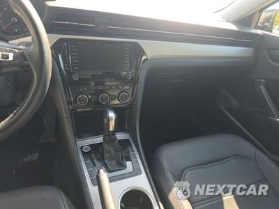 2022 Volkswagen Passat 2.0T SE - zdjęcie 11 z 21 - miniatura