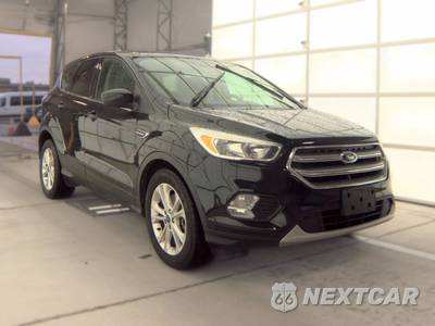 2017 Ford Escape SE - zdjęcie 4 z 34 - miniatura