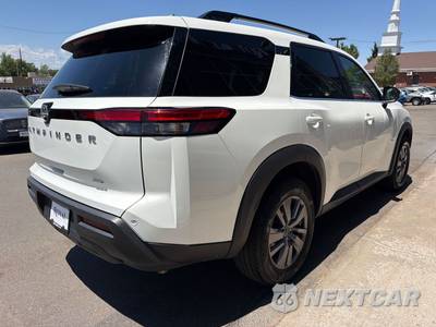 2025 Nissan Pathfinder SV - zdjęcie 4 z 49 - miniatura