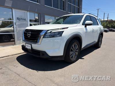 2025 Nissan Pathfinder SV - zdjęcie 2 z 49 - miniatura