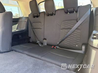 2025 Nissan Pathfinder SV - zdjęcie 24 z 49 - miniatura