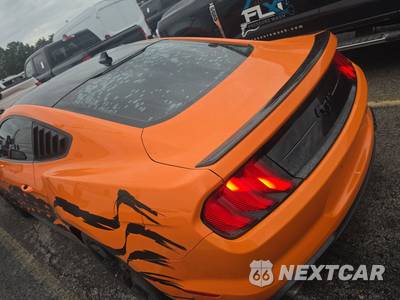 2020 Ford Mustang EcoBoost Coupe - zdjęcie 6 z 23 - miniatura