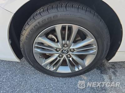 2015 Toyota Camry SE - zdjęcie 8 z 23 - miniatura