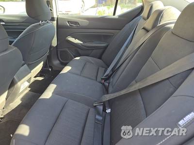 2025 Nissan Altima SV - zdjęcie 13 z 24 - miniatura