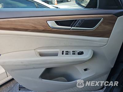 2025 Volkswagen Atlas 2.0T SE w/Technology - zdjęcie 9 z 36 - miniatura