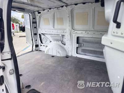 2017 Mercedes-Benz Metris Cargo Van 126.0" WB - zdjęcie 2 z 18 - miniatura