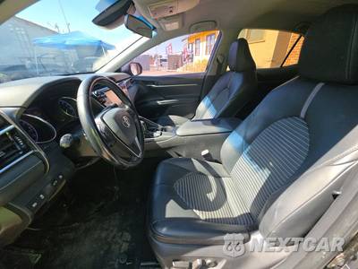2018 Toyota Camry SE - zdjęcie 7 z 48 - miniatura