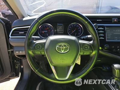 2018 Toyota Camry SE - zdjęcie 10 z 48 - miniatura
