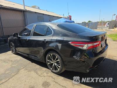 2018 Toyota Camry SE - zdjęcie 6 z 48 - miniatura