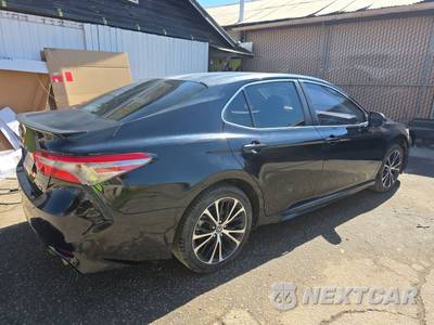 2018 Toyota Camry SE - zdjęcie 4 z 48 - miniatura