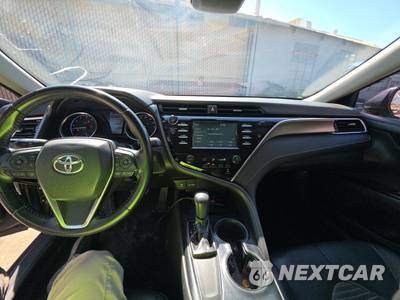 2018 Toyota Camry SE - zdjęcie 11 z 48 - miniatura